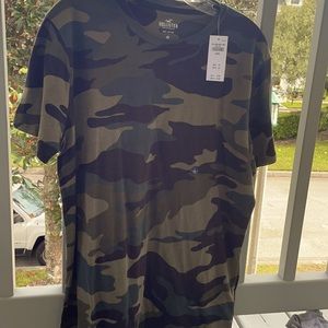 T shirt trendy camouflage color, classic style  from Hollister